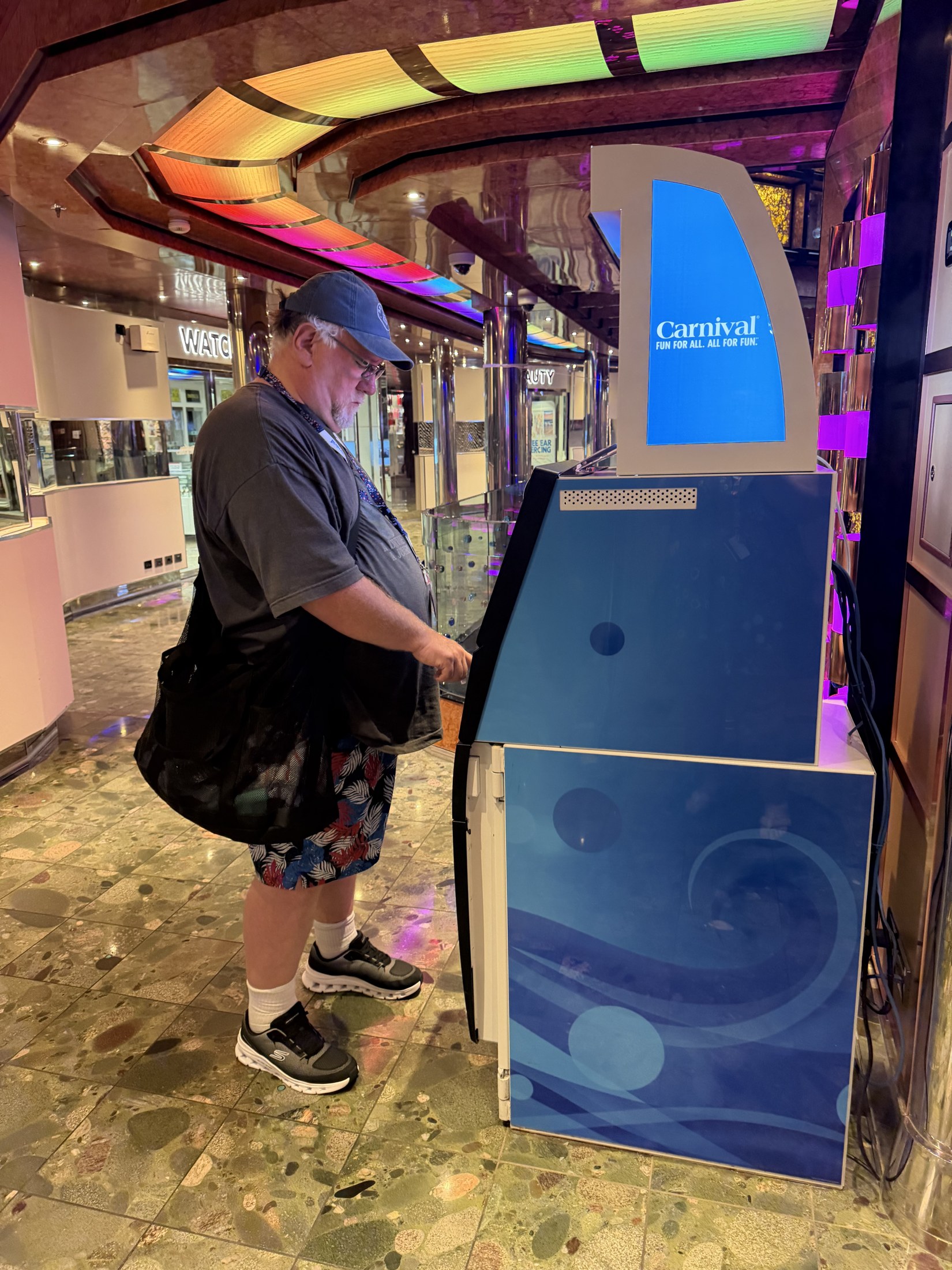 Getting Momma shopping money before Cozumel
